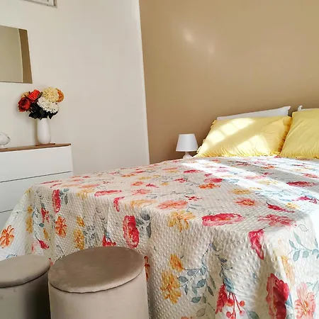 Διαμέρισμα Dimora Amira *